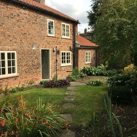1 Hall Thirsk